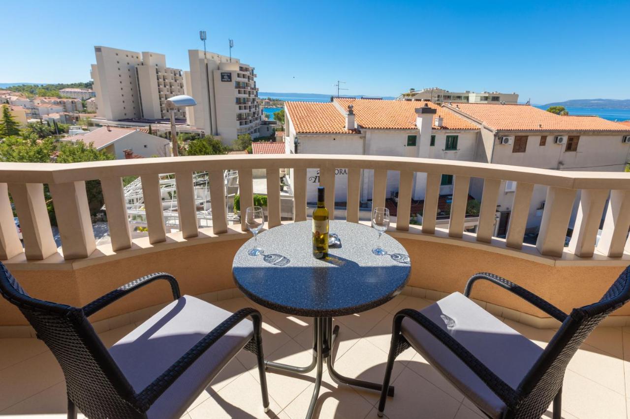 Apartments Petrovic Makarska Exterior foto