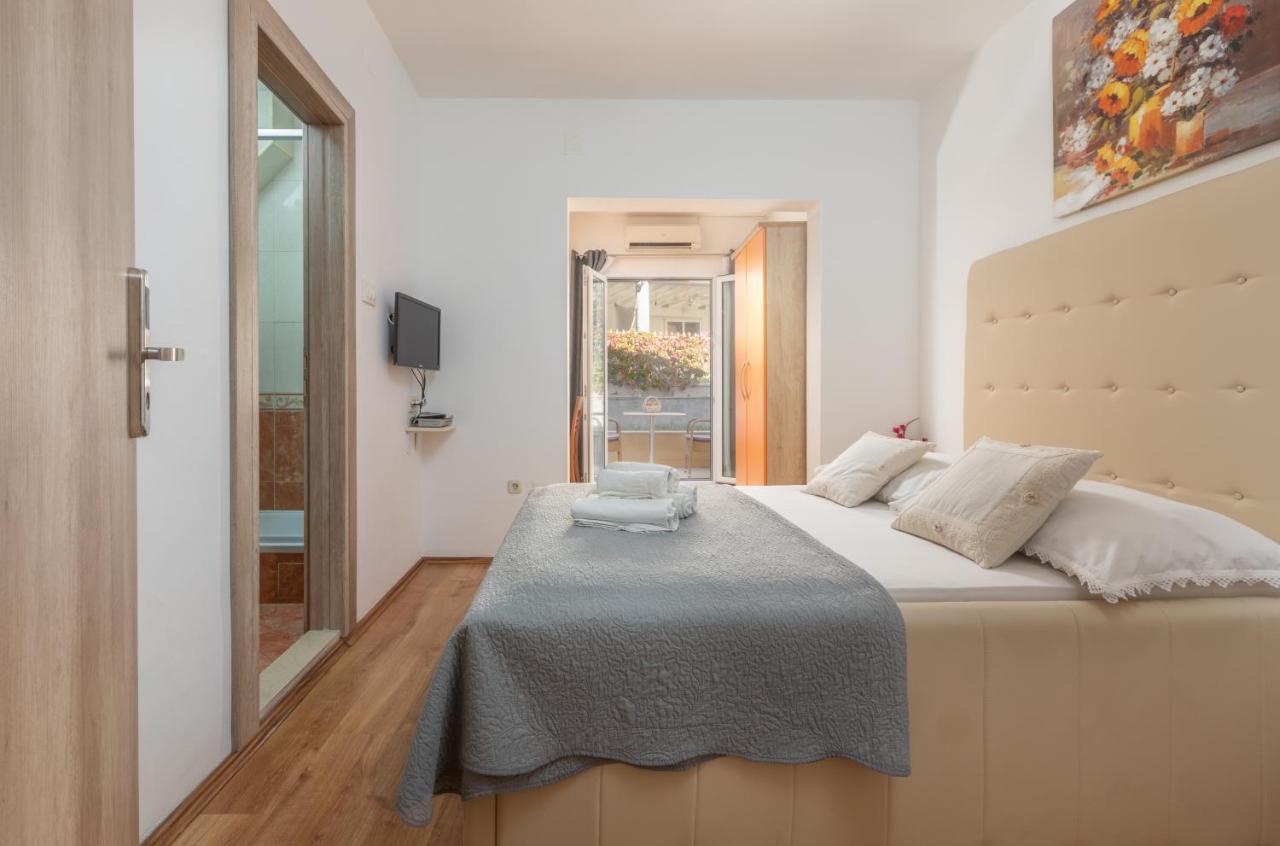 Apartments Petrovic Makarska Exterior foto