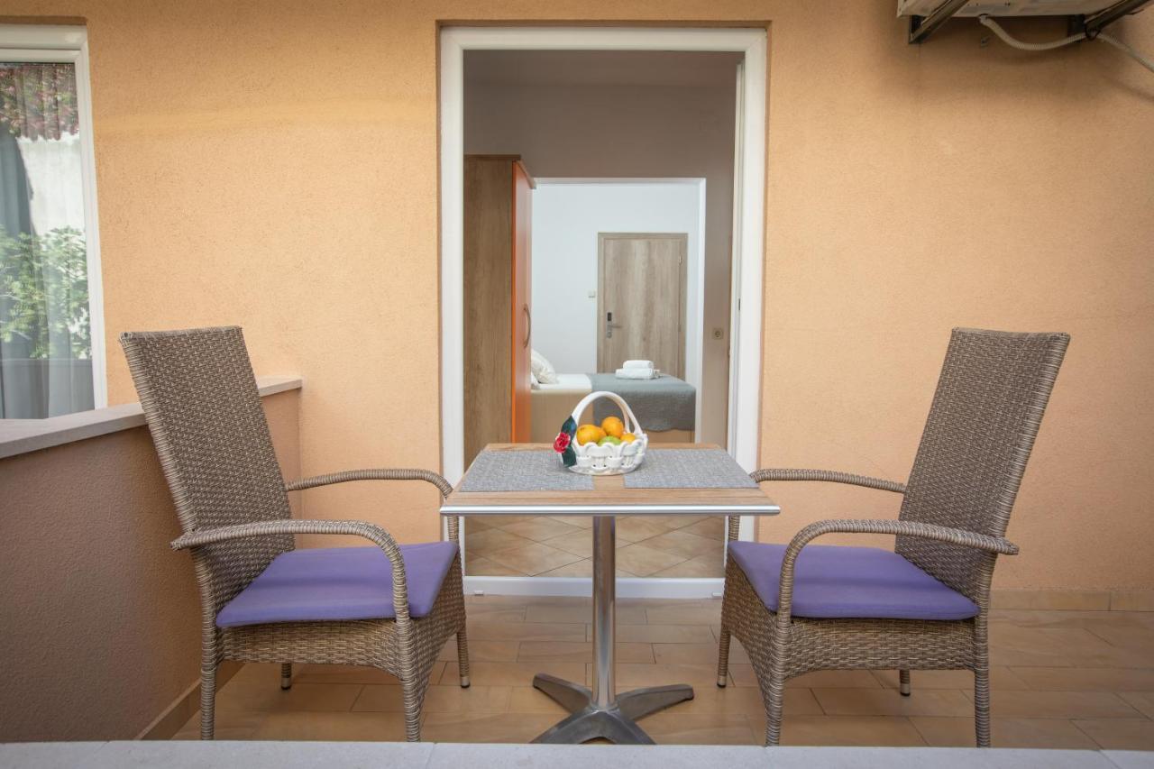 Apartments Petrovic Makarska Exterior foto